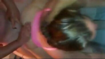 3 palce, masturbacja ukryta kamera 2 dziurki i 1 bankomat Specjalistyczny blond