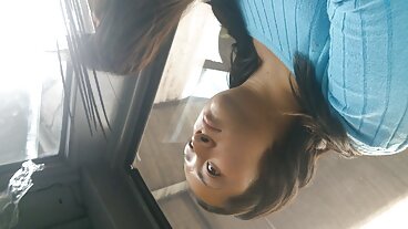 Kinky Kyra gapi się na swój gorący tyłek na masywnego darmowe polskie sex filmy penisa