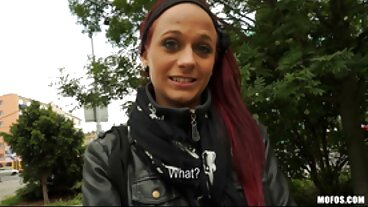 TUSHYRAW sex od tylu film Emma Hix chce TERAZ podwójnej penetracji